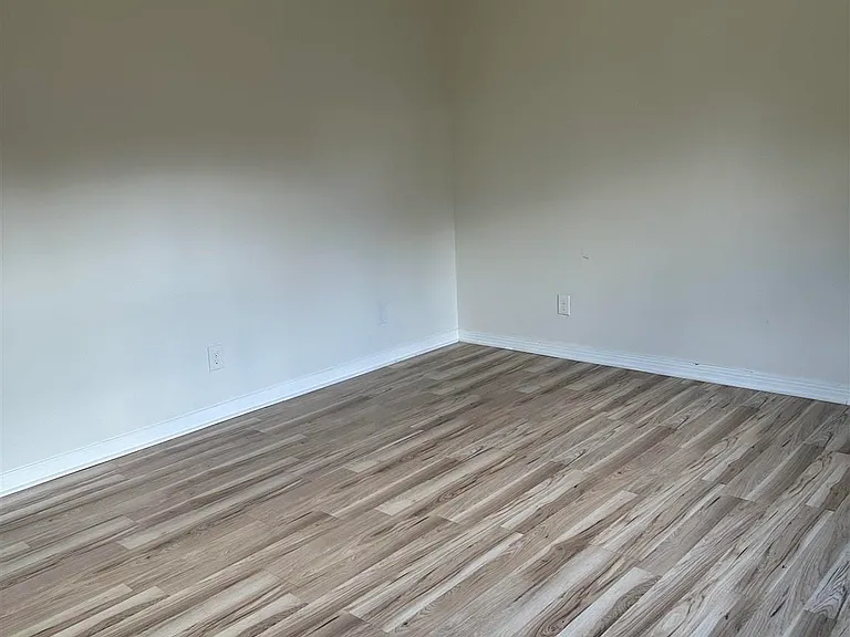 518 Chanterelle Ct — Photo 17