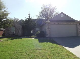 10712 E 119th St N #N, Collinsville, OK 74021