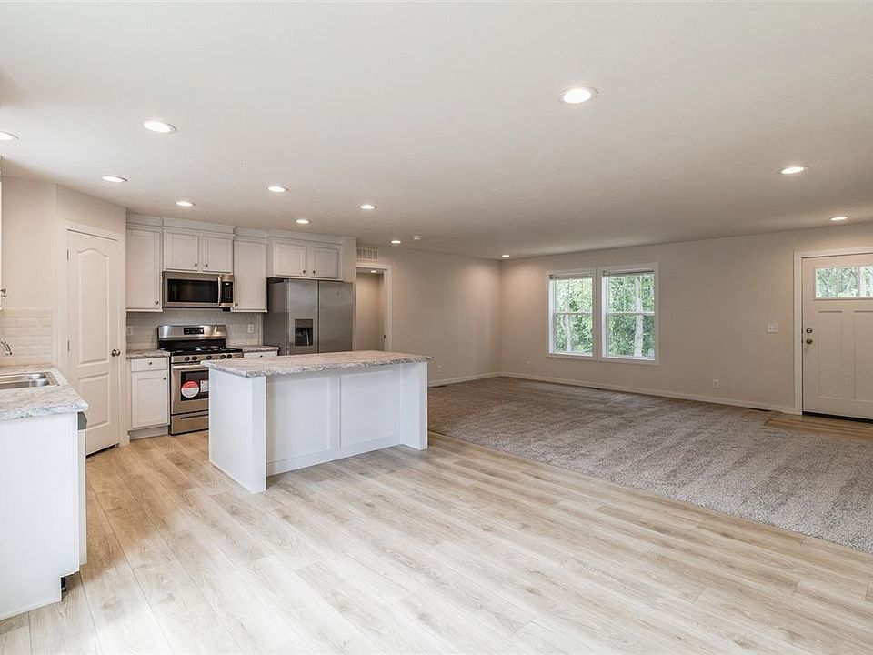 1st image of 7368 NE Berwick Dr #91