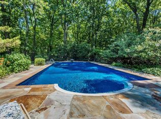 6 Cliffside Drive, Port Jefferson, NY 11777