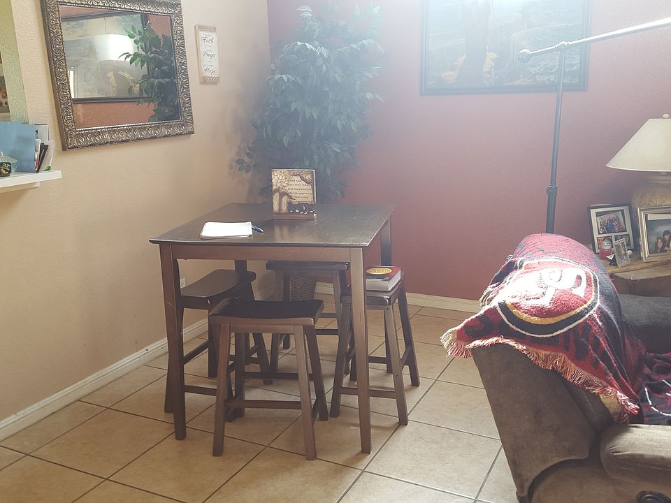 2nd image of 220 Wisteria Ave
