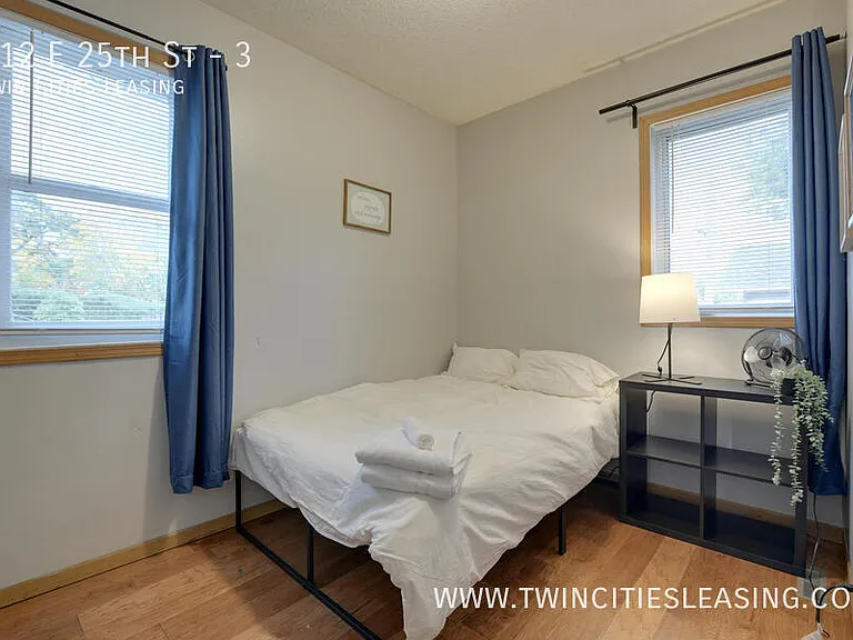 912 E 25th St #3 — Photo 10