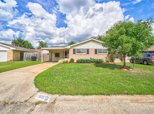 1908 N Divis Ave, Bethany, OK 73008