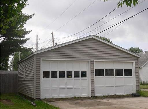 2nd image of 1501 Clark Ave