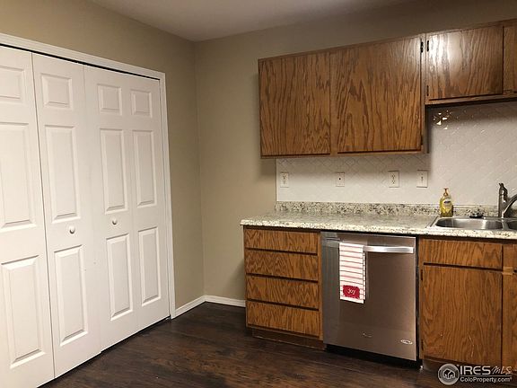 3rd image of 1907 Almond Ave