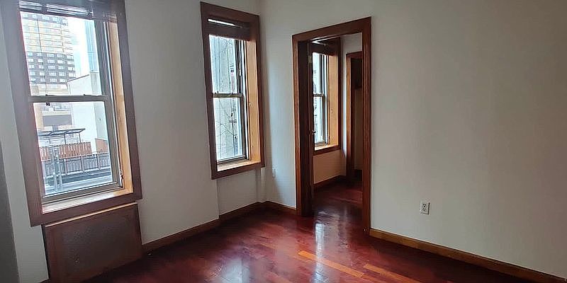 1st image of 410 W 44th St APT 25