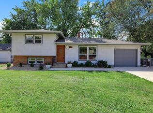 2268 17th Ave E, North Saint Paul, MN 55109