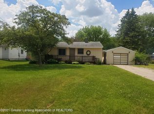 15894 Elmira St, Lansing, MI 48906