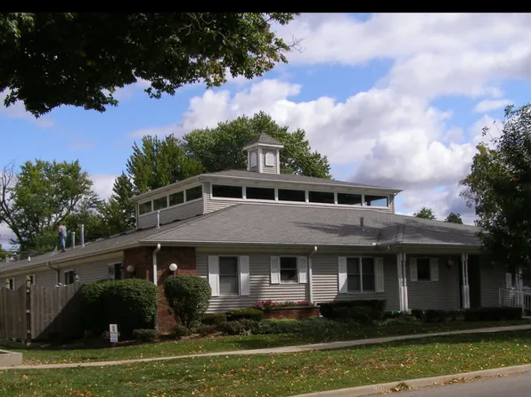 55 + Senior Building - Two bedrooms, Two bath, 2 car attached garage! Let this beautiful apartmen..., 525 S Michigan St APT 2, Plymouth, IN 46563