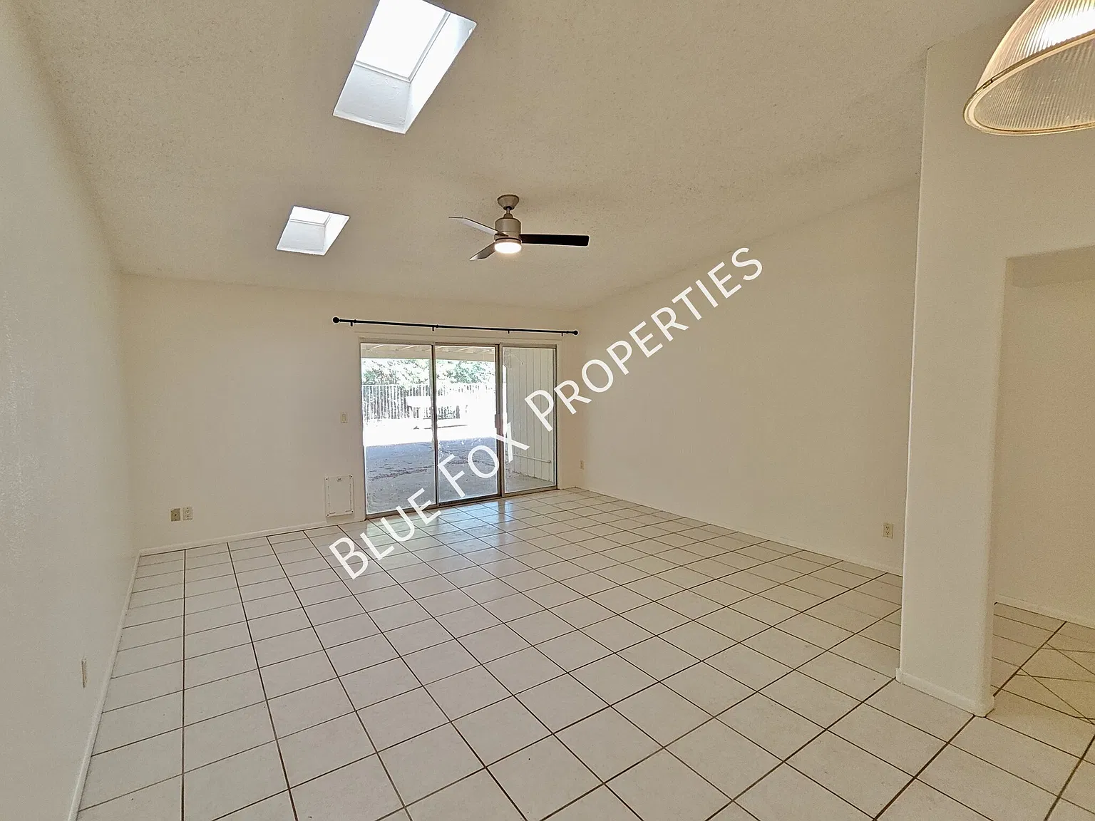 7001 N Village View Dr — Photo 3