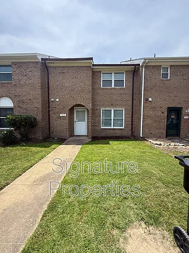 913 Ewell Rd Photo 1