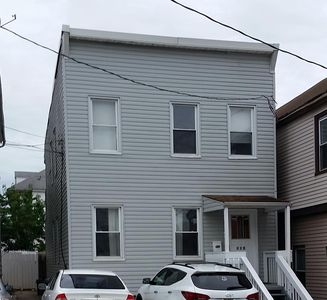 320 Pershing Ave, Carteret, NJ, 07008
