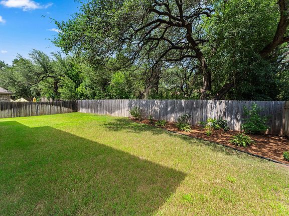 4th image of 226 Orange Mimosa Ln