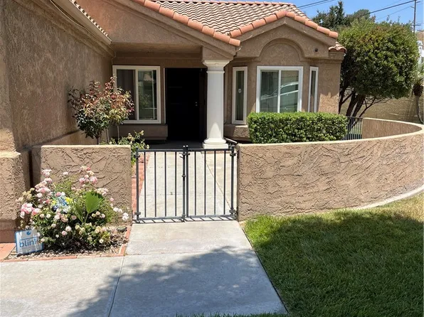 2573 E Topanga Ct, Colton, CA 92324