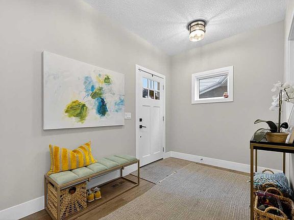 3rd image of 105 W Westpoint Way SW