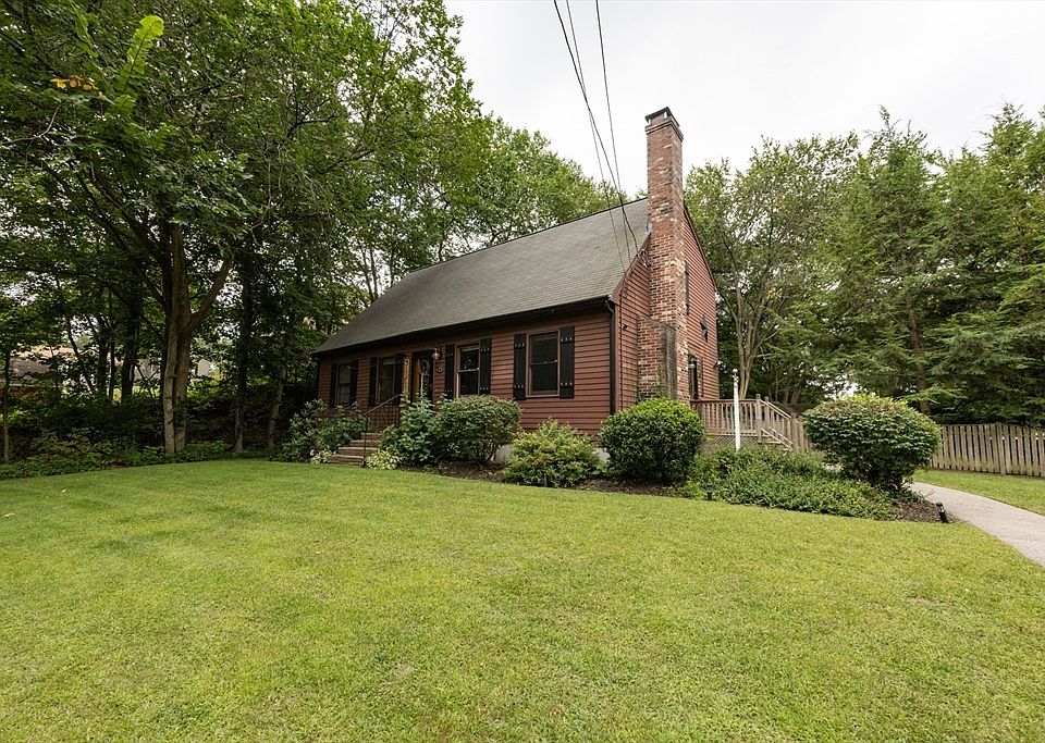 1st image of 7 Elmwood St