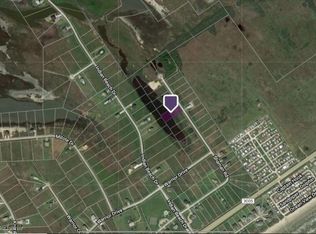 18022 Shaman Dr, Galveston, TX 77554