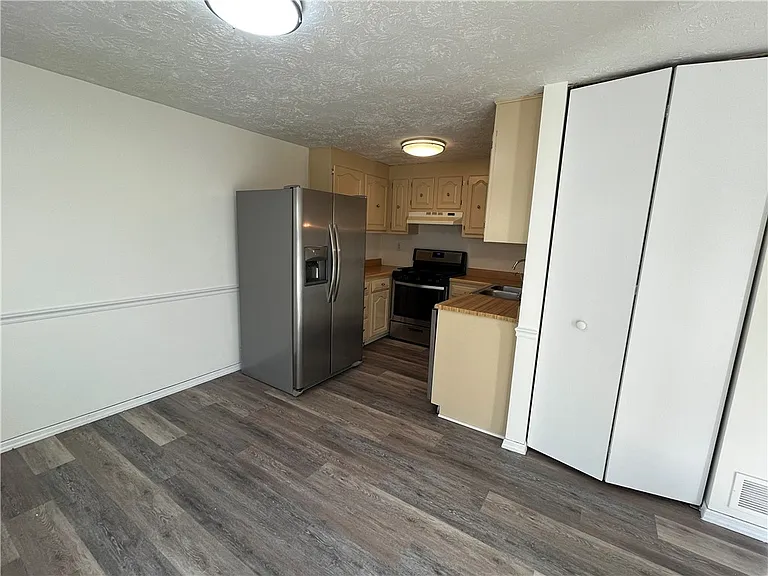 456 Hunting Creek Rd — Photo 2