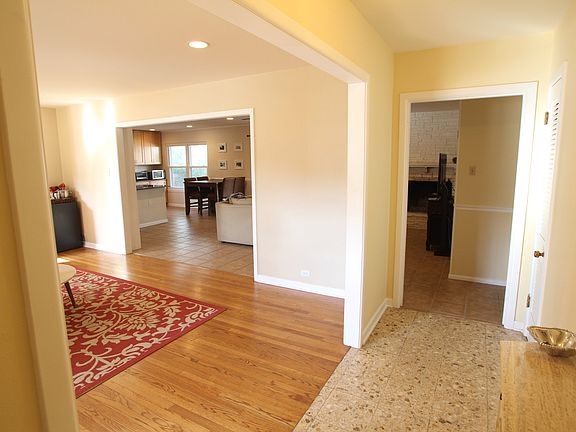 4th image of 607 Cave Ln