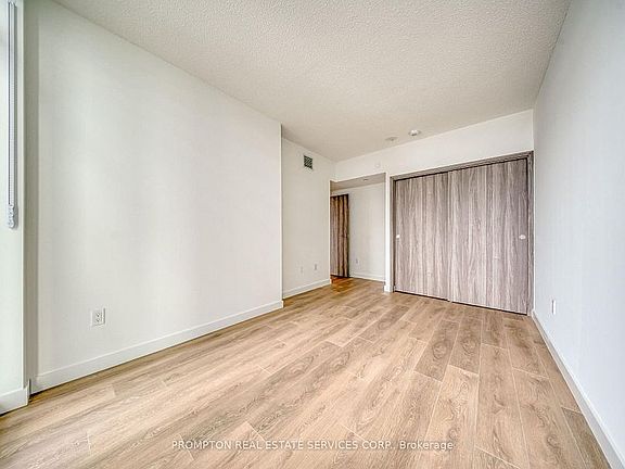 5th image of 1 Concord Cityplace Way #1303