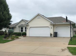 516 Dorothy Ct, Kimberly, WI 54136