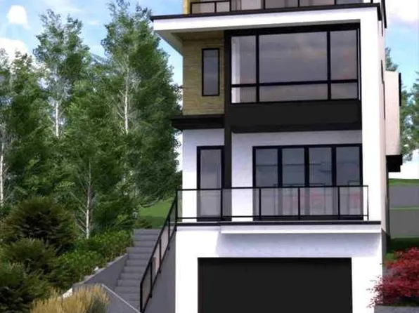 710 S Bridge Cres NE, Calgary, AB T2E 5B5