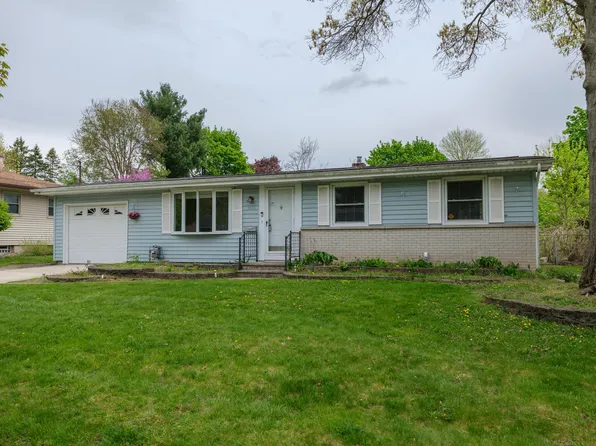 4043 Standish St, Kalamazoo, MI 49008