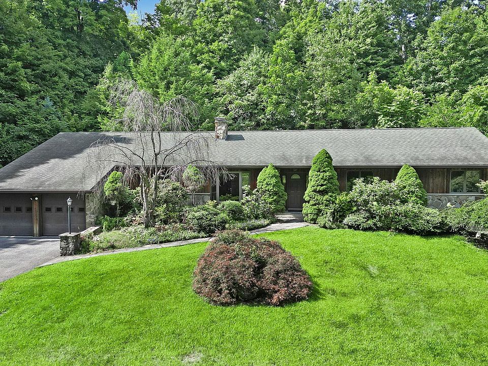 1st image of 1169 Ridgebury Road