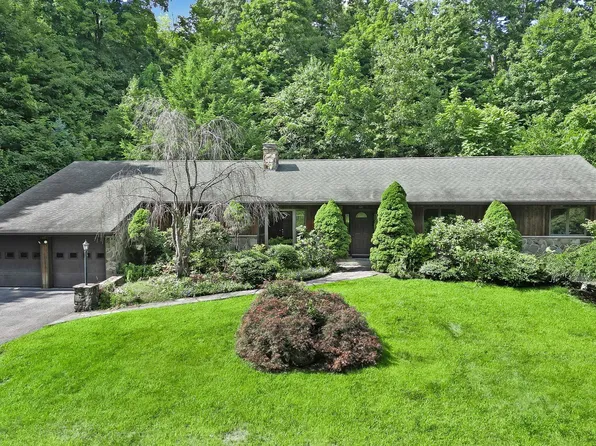1169 Ridgebury Road, New Hampton, NY 10958