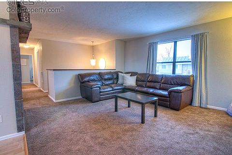 4th image of 725 Parkview Mountain Dr
