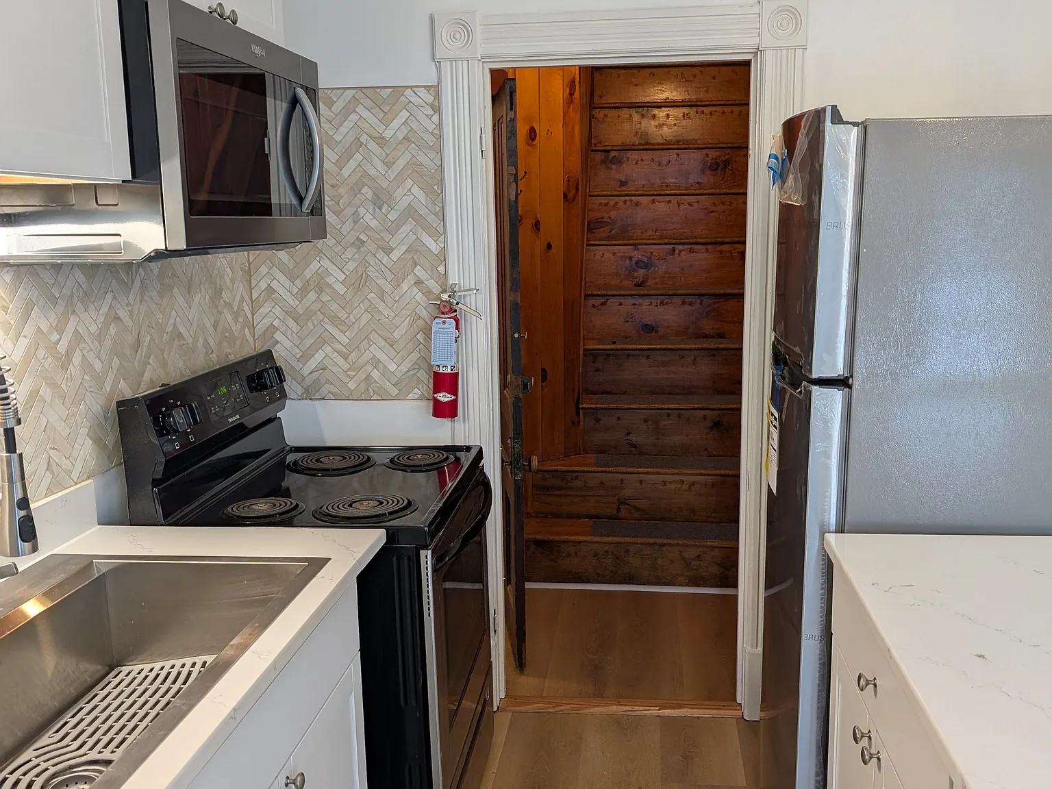 2 bed, 400 sqft, $2,250 — Photo 4