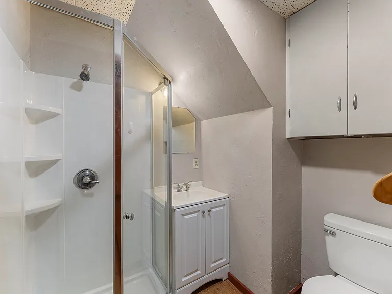 10710 Grandview Ave — Photo 8