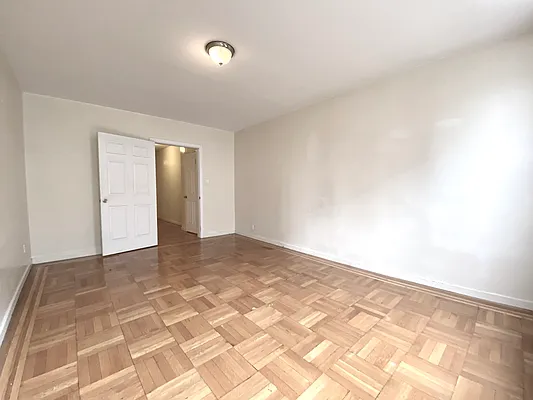 Rented by Sovereign Associates | media 30