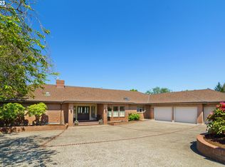 15655 SW Roshak Rd, Tigard, OR 97224