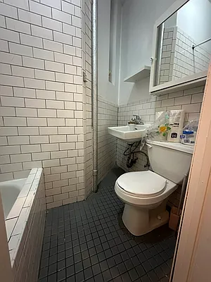 Rented by Lang Realty LLC | media 23