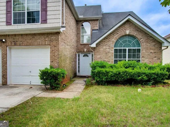 1909 Sawgrass Dr, Hampton, GA 30228