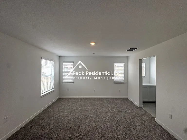 12636 Hereford Ave — Photo 22