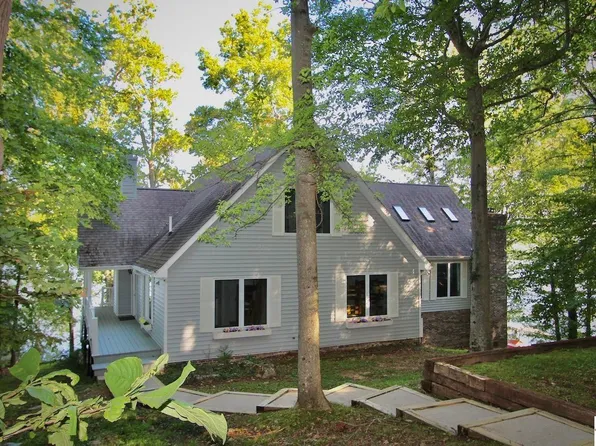 58 Treadway Ln, Eddyville, KY 42038