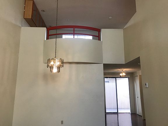 5th image of 1223 Huntington Dr
