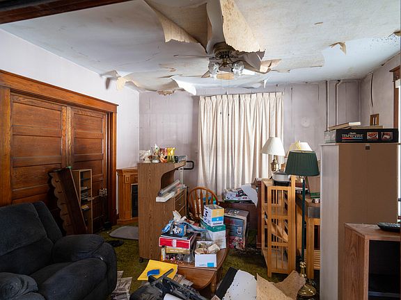 4th image of 1100 Chestnut Ave