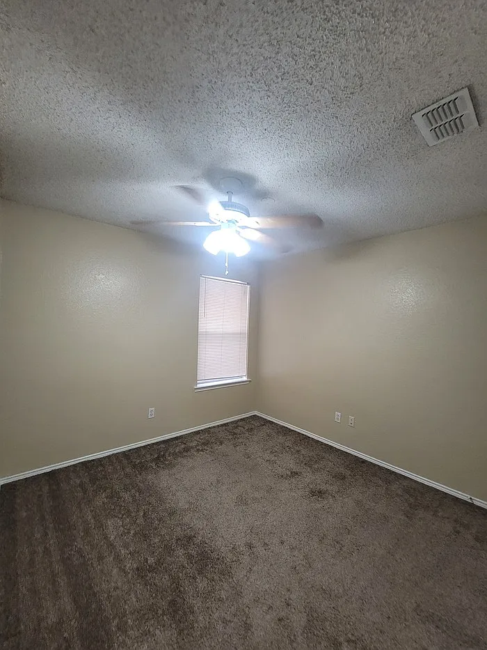 Building Photo - 10909 Deauville Cir S