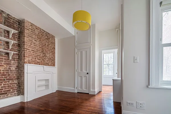 Rented by Stribling | media 29