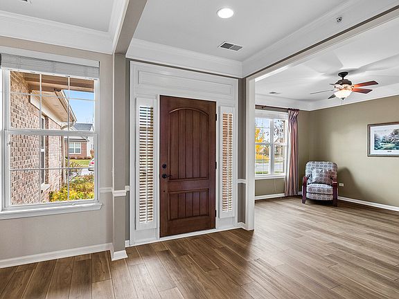 4th image of 12736 Zinnia Ct