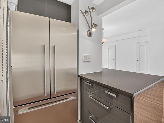 3rd image of 3601 Connecticut Ave NW APT 412