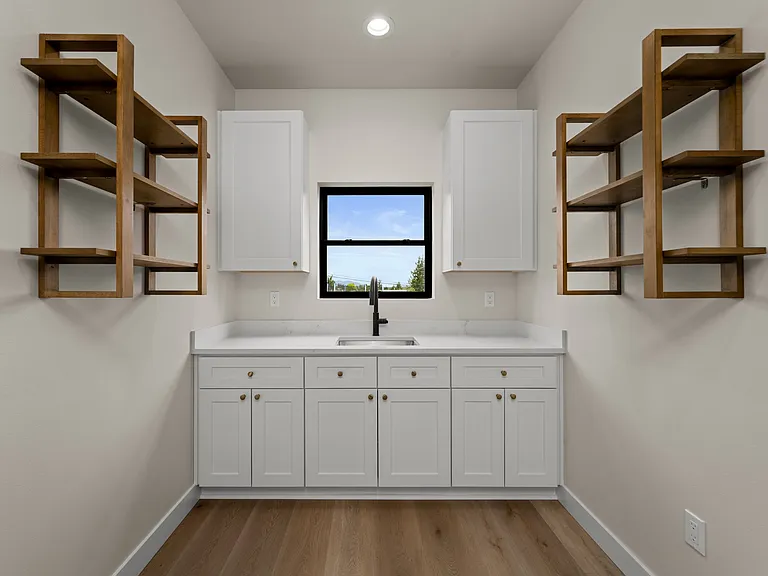 2914 K Ave — Photo 10