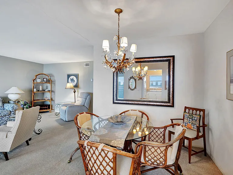 100 Shore Ct #304 — Photo 16