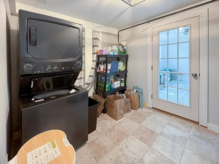 180 Kompass Dr — Photo 7
