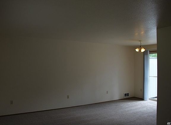 4th image of 116 128th Street Ct E #118