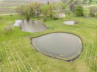 3746 Reno Rd, Ottawa, KS 66067