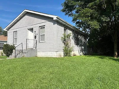 2 bed, 768 sqft, $925 — Photo 2
